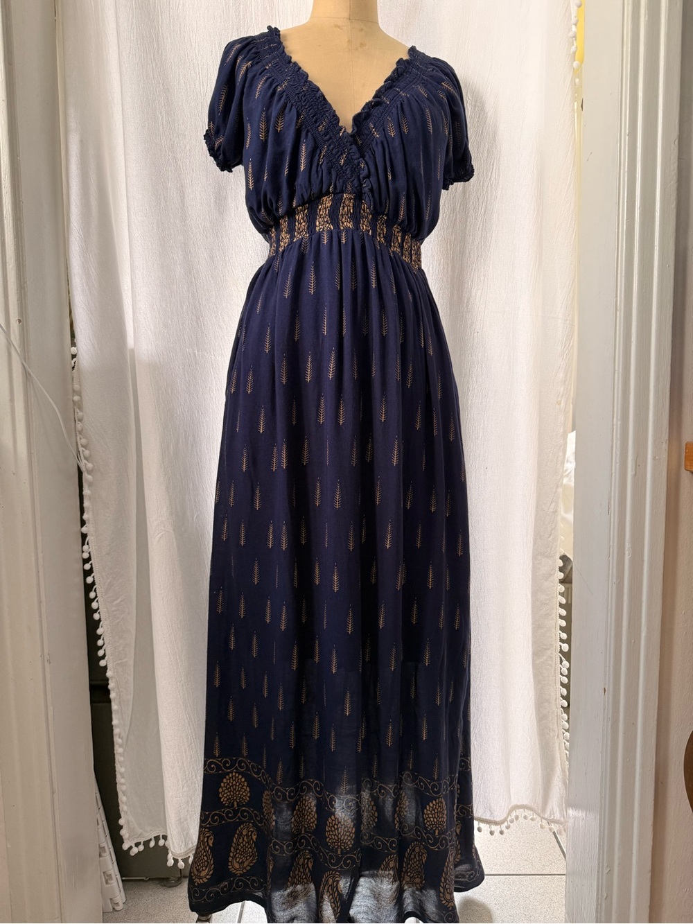 Lapogee, Gold printed Empire Maxi Dress, sz M